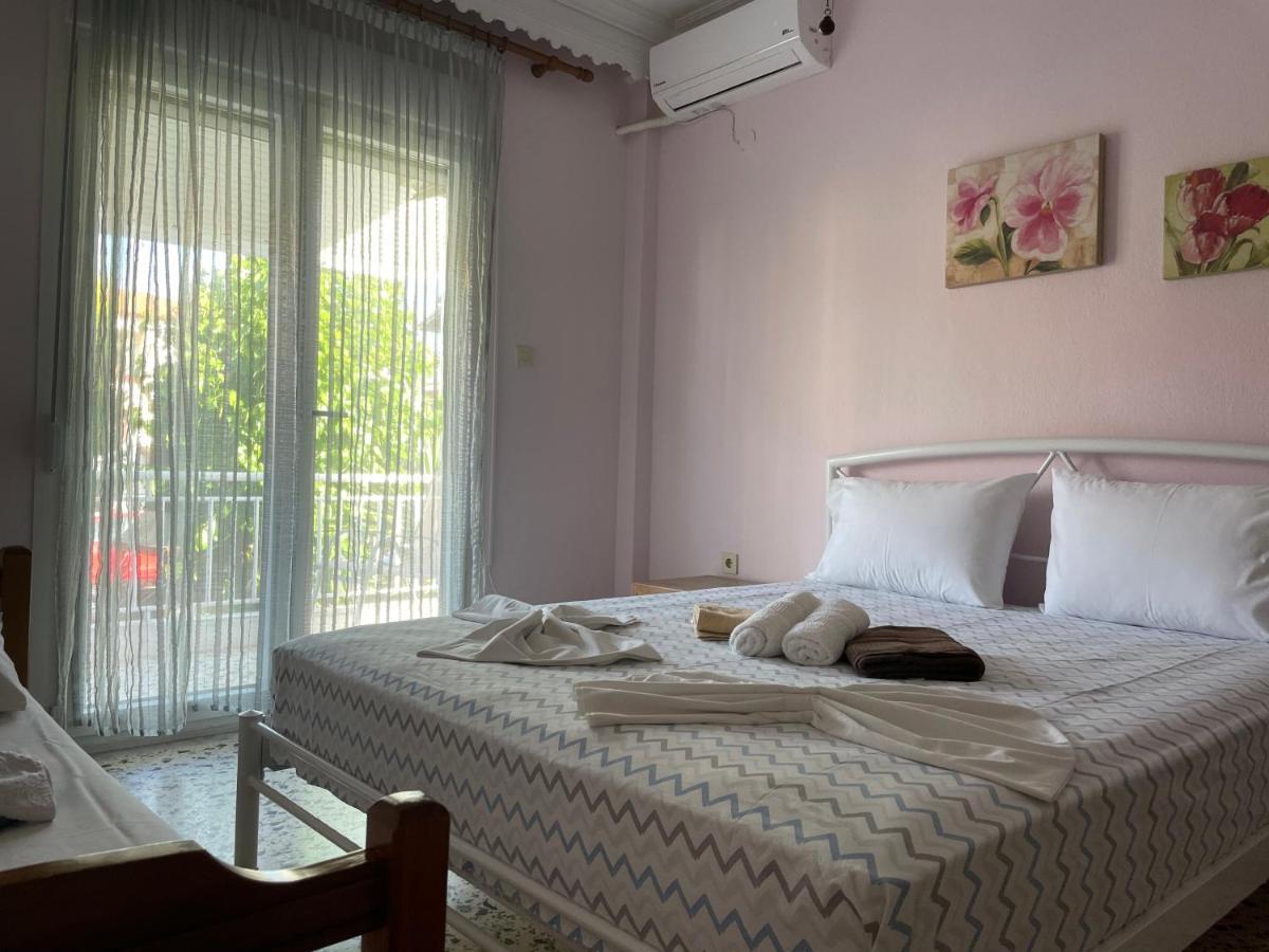 Villa Maria Petru Ierissos Exteriör bild