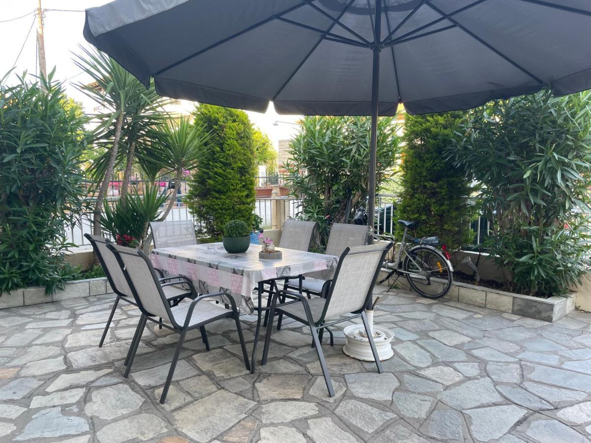 Villa Maria Petru Ierissos Exteriör bild